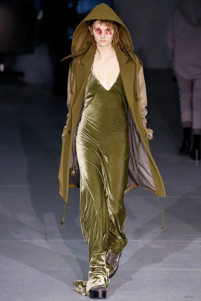 Look 34